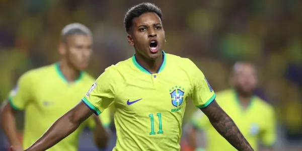 El atacante brasilero habló muy bien de Messi en la previa