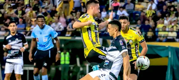 El aurinegro regresó a la senda de la victoria frente al Zamora