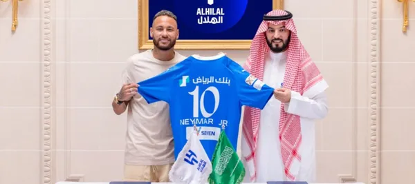 El brasilero finalemnte llegó a su nuevo club en Arabia Saudita