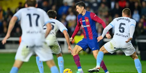 El conjunto catalan cayó frente al Girona y perdió la oportunidad