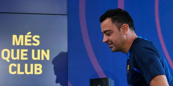 El conjunto catalán oficialmente le renovó a Xavi Hernández