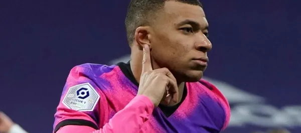 El delantero francés tiene precio oficial por parte del PSG