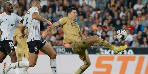 El delantero polaco habló tras el emapte contra el Valencia