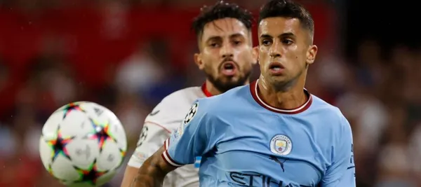 El elenco dirigido por Xavi ya tiene su lateral derecho