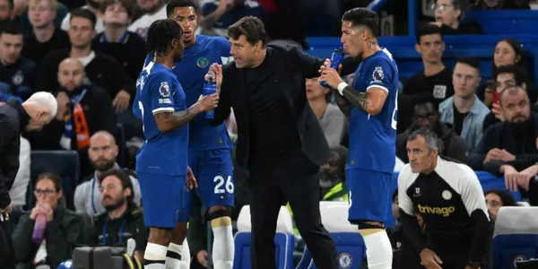 El entrenador argentino no la pasa bien en esta etapa en el equipo