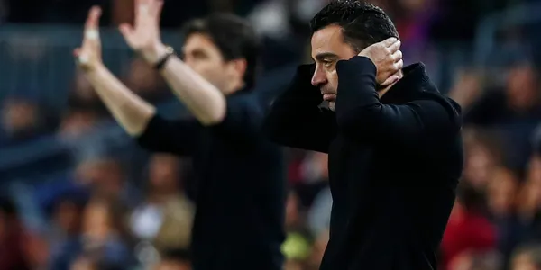 El entrenador evalua como formar para poder manterse cerca en la liga