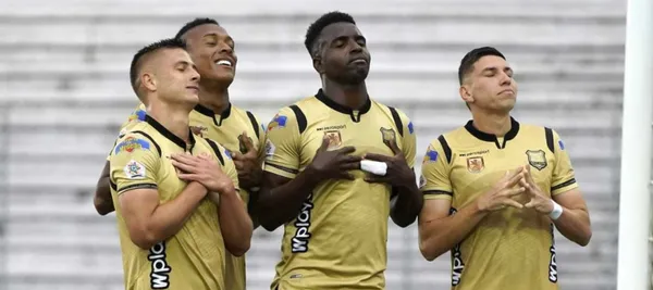 El entrenador no encuentra el equipo tras el triunfo del debut en Colombia