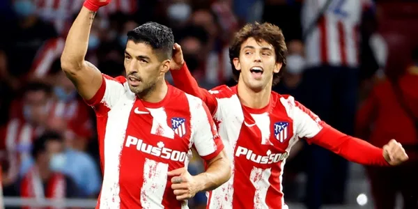 El ex delantero del azulgrana, Luis Suárez saludo y le dió buenos deseos a la nueva incorporación