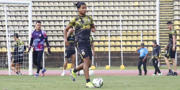 El flamante futbolista del aurinegro habló tras la presentación