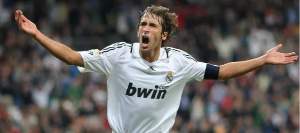 El histórico delantero del merengue y la selección española