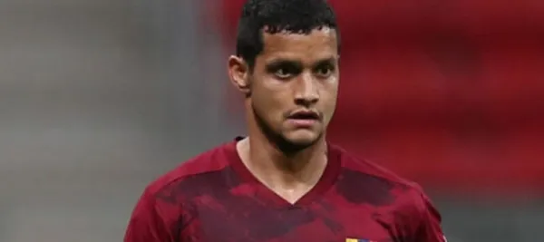 El histórico lateral de la vinotinto podría terminar jugando en el fútbol de Brasil