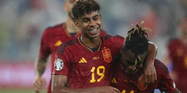 El joven español se convitió en noticia por su logro con la selección