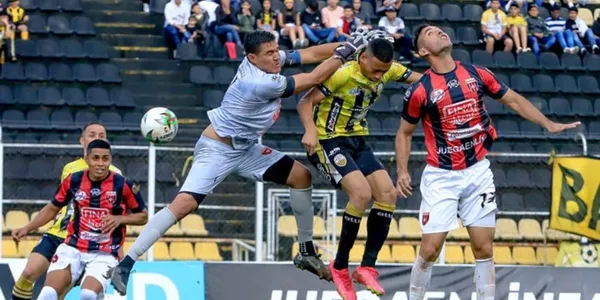 El jugador aurinegro sacó pecho tras la goleada frente a Portuguesa