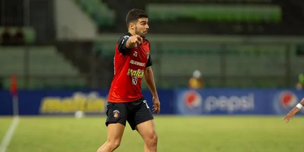 El lateral del rojinegro realizó una advertencia en la previa de la final