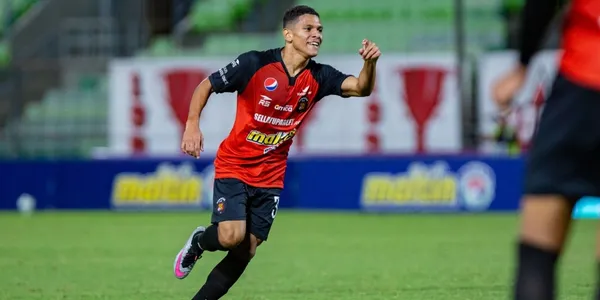 El local se fue al vestuario ganando 1 a 0 a Portuguesa