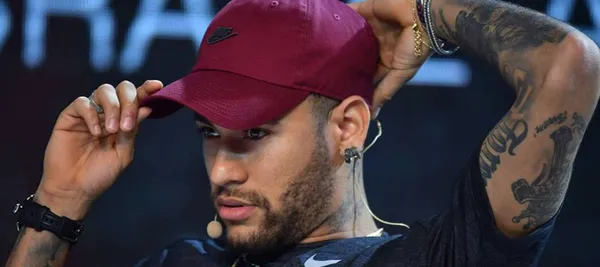 El nuevo juguete de Nyemar que costó una fortuna