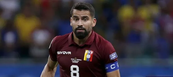 El veterano mediocampista rompió un nuevo record