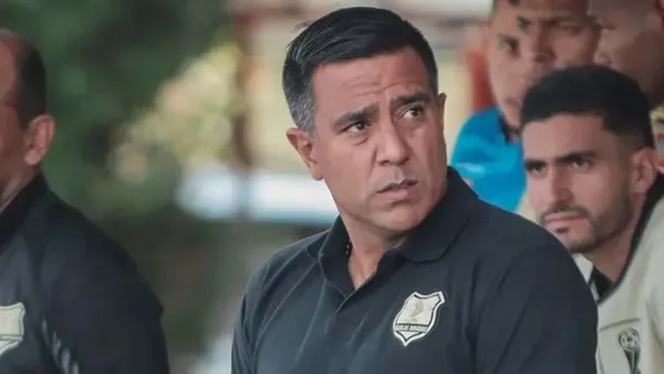 Farías cerca de otro club