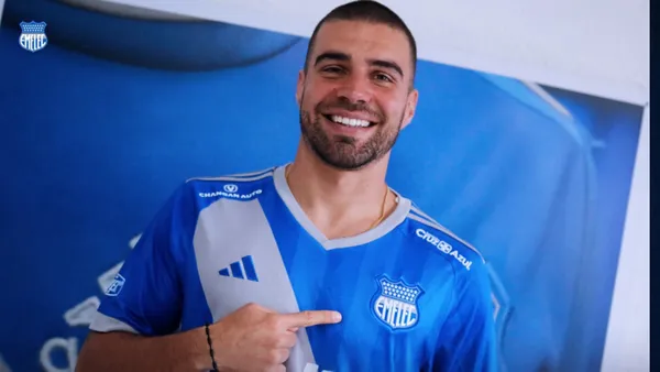 González con su nueva casaca