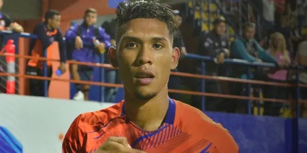 Hernández marca un doblete frente a Caracas que da que hablar en la prensa.