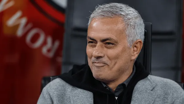 José Mourinho comparó las capacidades económicas de la Roma frente a las del Manchester City.