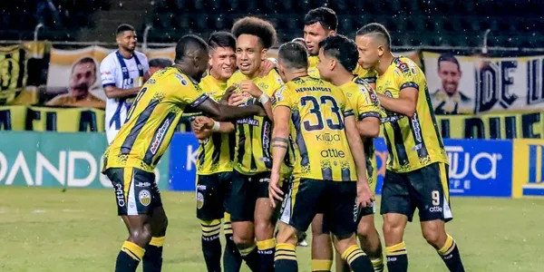 Los tres jugadores de Deportivo Táchira en el equipo de la fecha y no es Chacón.