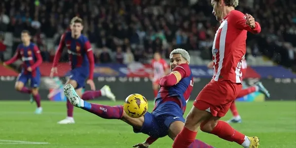 Un futbolista clave del plantel del Xavi se lesionó de gravedad