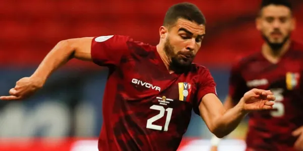 Víctor García, pasa por un momento de felicitad en Portugal y es es aclamado por sus hinchas