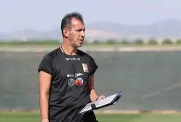 El entrenador argentino, Fernando Batista repite varios futbolistas de Peseiro