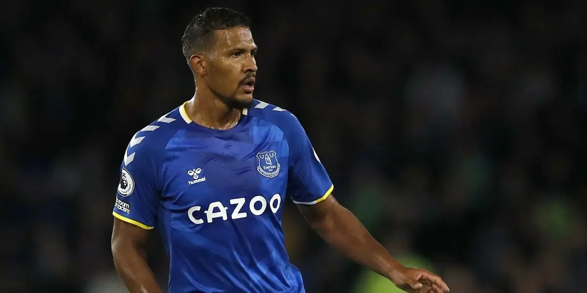 Se empezó a cuestionar el fichaje de Salomón Rondón en el Everton